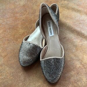 Steve Madden Silver Women's Flats Shoes. Size 6